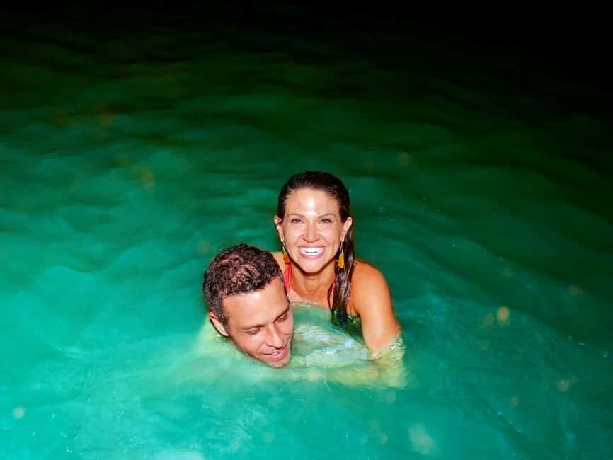 Jamaica: Bob Marley, Dunn's River Falls and Luminous Lagoon - Nine Mile and Marley’s childhood home: more than a photo stop