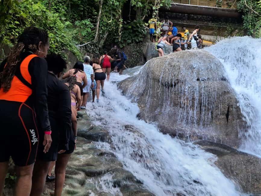 Jamaica Dunn's River Falls guided tour from Ocho Rios hotels - Hotel Pickup and the Ocho Rios Story You Get on the Way