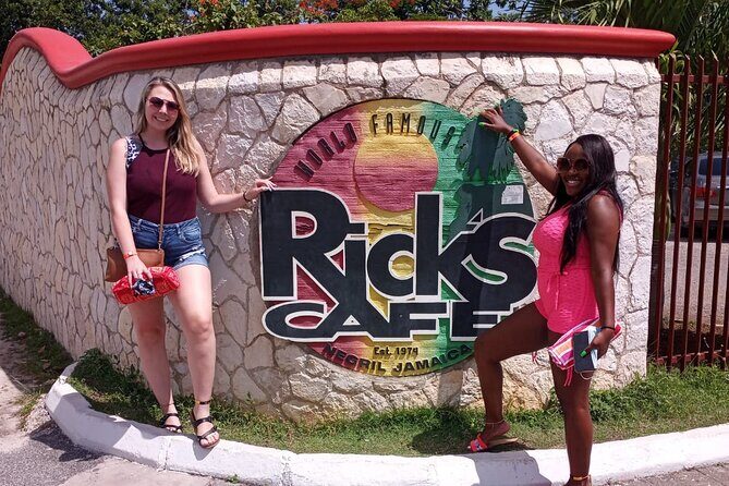 Jamaica Sunset at Rick's Cafe Private Tour with Transfer - Food, drinks, and the music: fun, but plan your budget