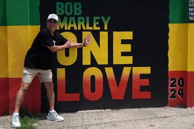 Jamaican Music History Tour of Kingston from Ocho Rios - The guide and the driver: why organization changes everything on a long day