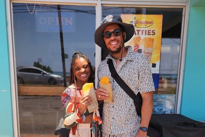 Jamaican Street Food and Rum Tasting Private Tour - Rum Tasting and the Green Apple Store-Style Stop
