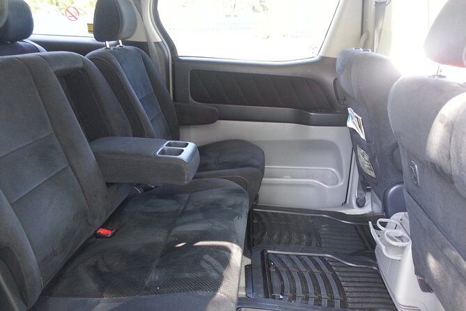 Kingston Airport Transfer to Montego Bay Hotels - The Ride Itself: Comfort, Safe Driving, and Time to Reset