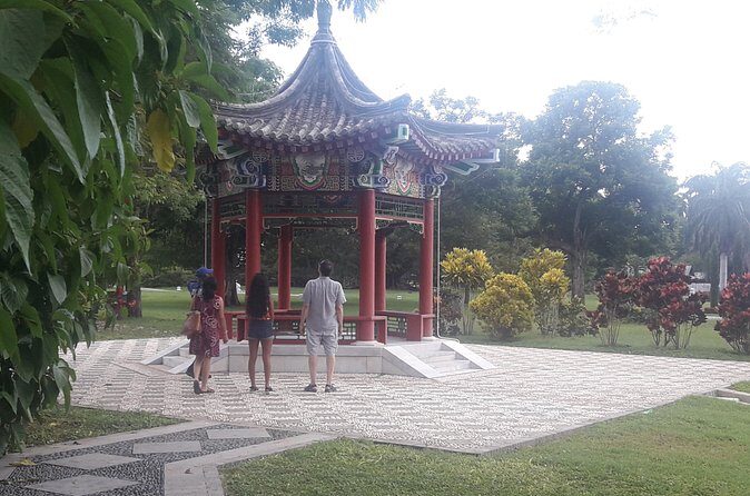 Kingston City Tour - Downtown Kingston Drive: Markets, Courts, Old Stations, and Government