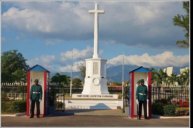 Kingston City Tour - Memorial of National Heroes: More Than a Photo Stop