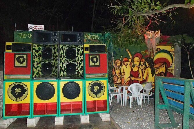 Kingston Dub Club Sundays - What to expect once you arrive: the intimate yard with the speaker wall