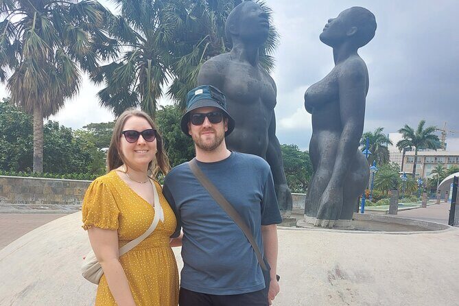 Kingston Unfiltered! A Walking Tour that will make you say wow. - National Heroes Park: reflection with real-world surroundings