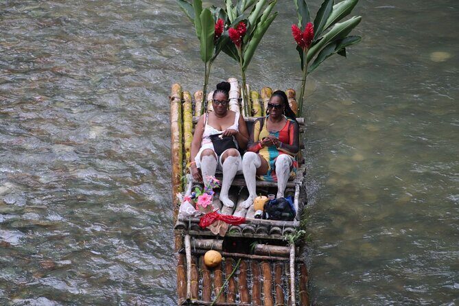 Lethe Bamboo River Rafting and Limestone Foot Massage Experience - The short stop at Usain Bolt’s Tracks and Records: pictures and souvenirs