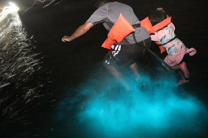 Luminous lagoon Night Tour Montego Bay - The fire show: The extra nighttime payoff