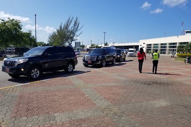 Luxury MBJ Airport Transfer to Montego Bay Hotels - Mobile Ticket and the Calm Start You Want After Flying