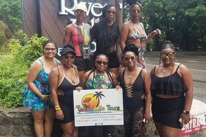Martha Brae and Dunn’s River Falls Day Tour - Group size and how it can affect your experience