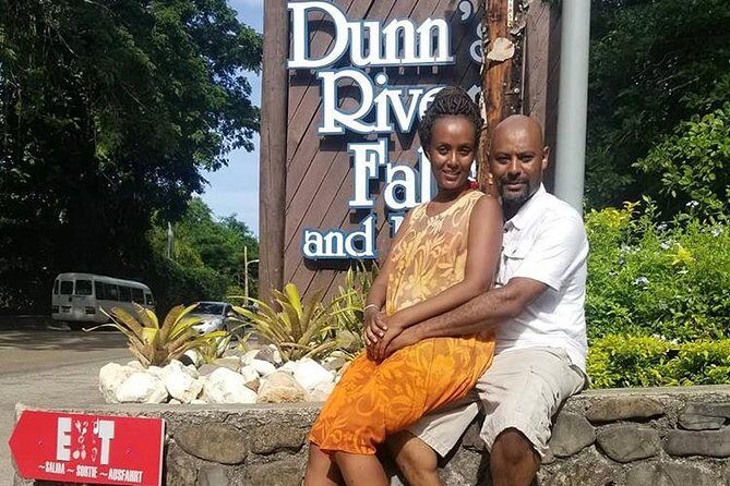 Martha Brae and Dunn’s River Falls Day Tour - The ride between sites: waiting time, optional sightseeing, and lunch choices