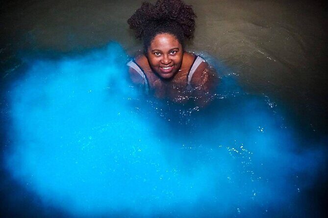 Martha Brae Rafting and Luminous Lagoon from Montego Bay and Falmouth - Fire show and the return ride: ending the day without rushing
