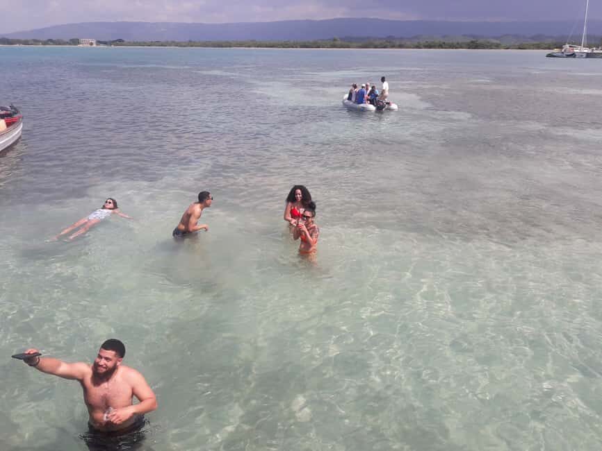 Montego Bay: 8-Hour Appleton & Pelican Bar Return Transfer - Practical packing checklist for a rum-and-sea day