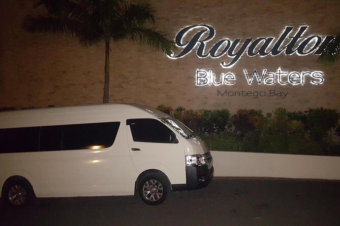 Montego Bay Airport Taxi to Royalton Blue Waters and White Sands - Royalton Blue Waters or White Sands: same airport, right resort drop-off