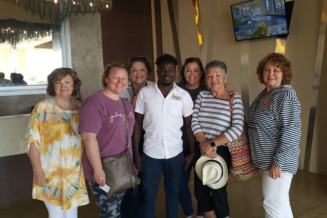 Montego Bay Airport Taxi to Royalton Blue Waters and White Sands - Value for $40 per person: when this transfer is the smart spend