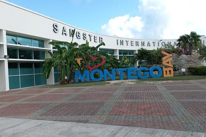 Montego Bay Airport Transfer to Ocho Rios and Runnaway Bay Hotels(Private) - Why this transfer feels like a vacation starter