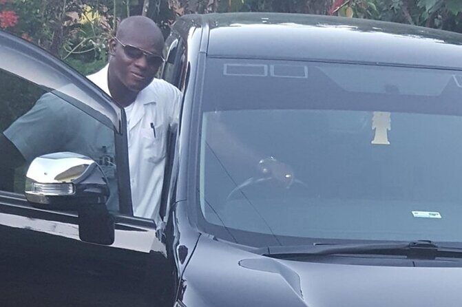 Montego Bay Airport Transfer to Ocho Rios and Runnaway Bay Hotels(Private) - Airport pickup: how you actually find your driver