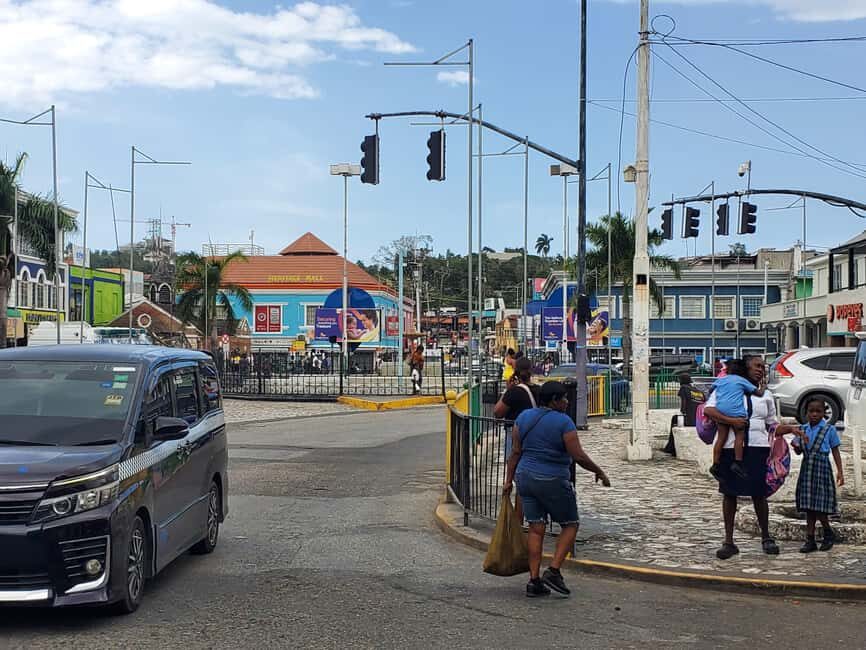 Montego Bay Excursion and Beach - Hip Strip Stops and Shopping, Including Margaritaville Sightseeing