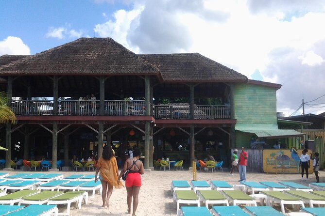 Montego Bay Excursion Negril 7 Miles Beach, Rick's Cafe and Time Square Shopping - Margaritaville in Negril: Easy Lunch and Low-Stress Fun
