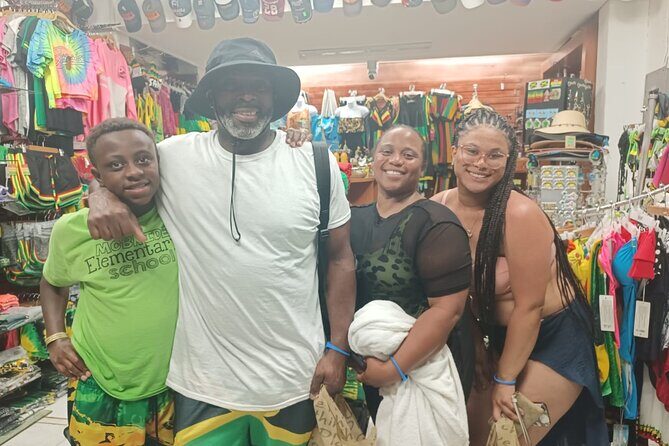 Montego Bay Hip Strip Shopping and Margaritaville - Private Montego Bay shopping: why this tour works