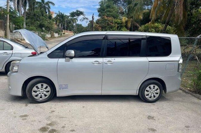 Montego Bay Private Airport Transfers - Round Trip - Value for $25 Per Person: When It’s a Smart Deal