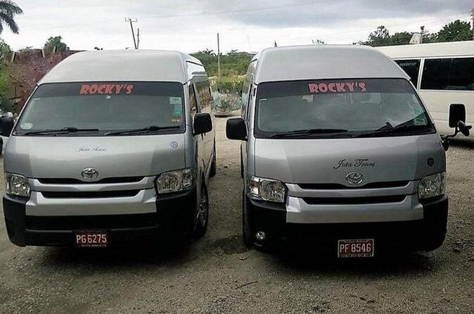 Montego Bay Private Airport Transfers to Montego Bay Hotels in the airport area - Welcome Drink on Arrival: Small Perk, Big Mood