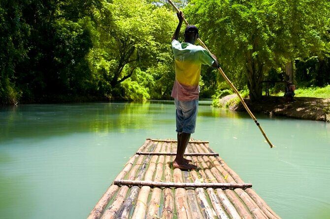 Montego Bay Rafting, Hip-Strip Shopping & Margaritaville Tour - The coconut and how it changes the mood