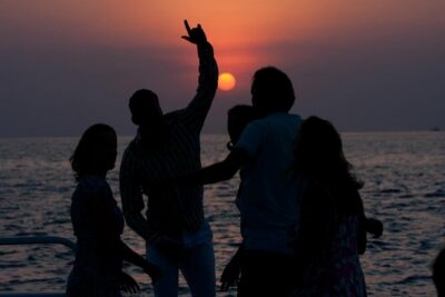 Montego Bay: Reggae Sunset Catamaran Cruise - DJ music all the way back: the party side of sunset