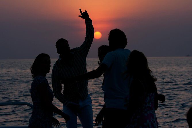 Montego Bay: Reggae Sunset Catamaran Cruise - DJ music all the way back: the party side of sunset