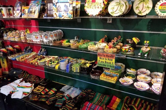 Montego Bay Shopping - Montego Bay shopping areas: where you hunt for the souvenirs you actually want