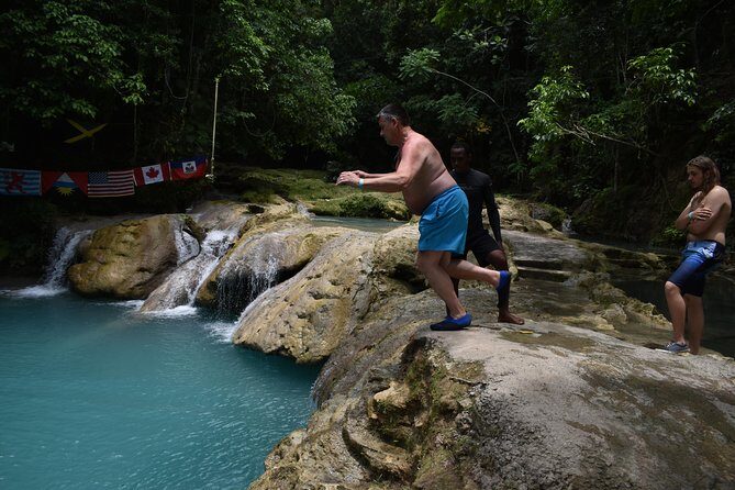 Montego Bay Shore Excursion: Blue Hole & Secret Falls Tour plus Shopping - Columbus Park stop and what it means for your schedule