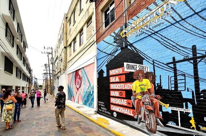 Mural Tours in the Downtown Kingston Art District, Jamaica - How the 1-hour schedule usually feels on foot