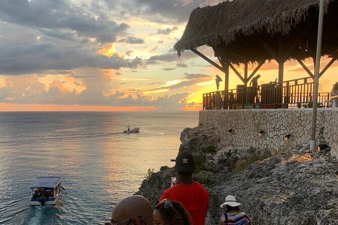 Negril 7 mile Beach, Party Catamaran Cruise , Snorkeling and Ricks Cafe Combo - Customer service in the real world: Hasani and the booking caution