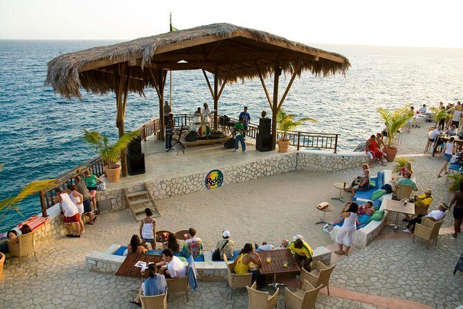 Negril 7 Mile Beach & Rick's Café Combo Tour from Montego Bay - Rick’s Café On the West End: Cliff Divers and Sunset Views