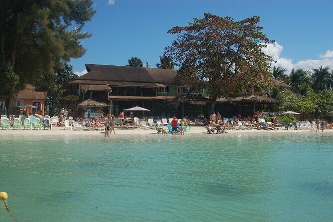 Negril Beach Break and Ricks Cafe - Montego Bay Cruise Port - Guides that make the day: Owen, Jerry, Juanicia, Wonicia, and Shamer