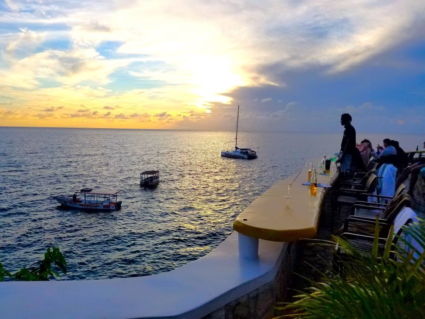 Negril Beach Experience & Rick's Cafe from Montego Bay - Included versus not included: how the $117 price adds up