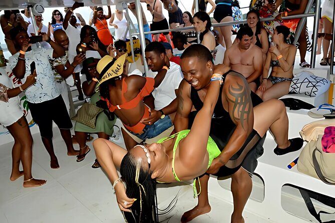 Negril Catamaran: Adults Sunset Party with Drinks & DJ - FAQ