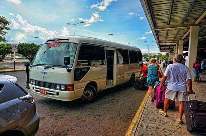 Negril Hotels Transfers to Montego Bay Airport - Who this transfer suits best (and who might want to rethink it)