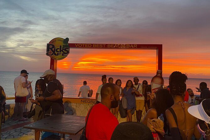 Negril Seven Miles Beach And Ricks Cafe Tour - The Air-Conditioned Ride From Montego Bay (and Why It Changes the Day)