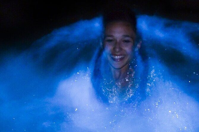 Night Tour-Luminating Blue Lagoon Waters - The optional swim: getting that glow in your photos