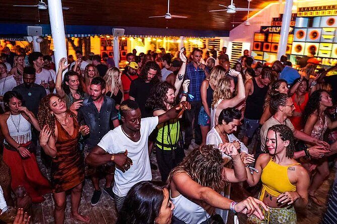 Nightlife & Clubbing in Montego Bay| Lounge 27/27, Pier 1, Taboo - Lounge 27/27 Rooftop Chic: The Mid-Night Mood Shift