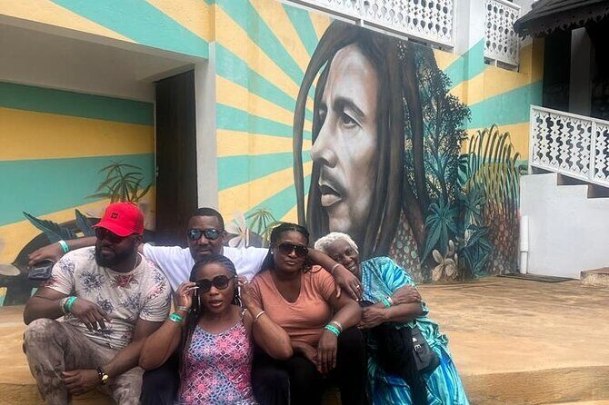 Nine Mile Reggae & History Guided Tour to Bob Marley's Birthplace - Getting to Nine Mile from Ocho Rios takes time, but it’s part of the deal