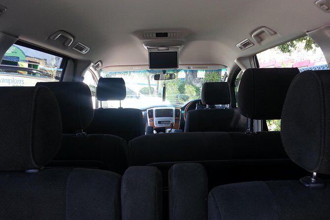 Ocean Coral Spring Airport Transfer - The Ride In the Air-Conditioned Minivan or Sedan