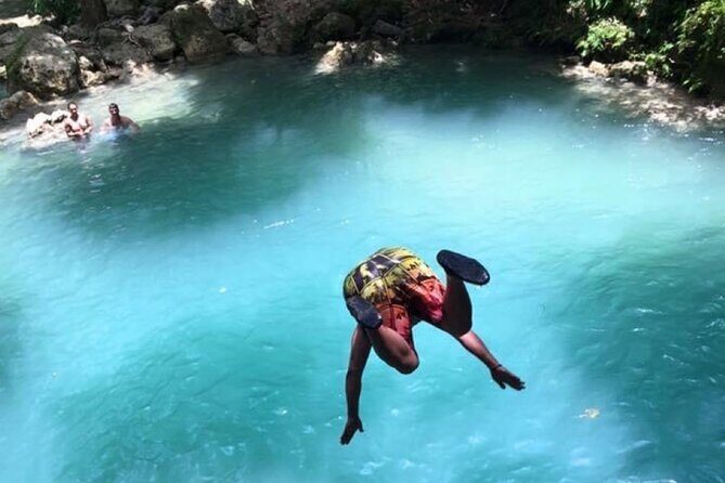 Ocho Rios: Amazing Blue Hole and Chill at Reggae Hill - The 9:00 am pickup loop: how this 3.5-hour day actually works