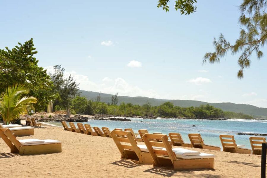 Ocho Rios: Bamboo Beach Club VIP Pass with Lunch and Drinks - From Hotel Pickup to the Bamboo Beach Club VIP Section