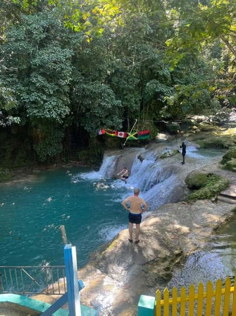 Ocho Rios: Blue Hole and Bamboo River Rafting - Rio Nuevo Bamboo Rafting: Calm Water, Captains with Stories