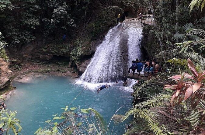 Ocho Rios Blue Hole and Dunn's River Falls Tour - Safety, Pace, and Guide Styles That Matter