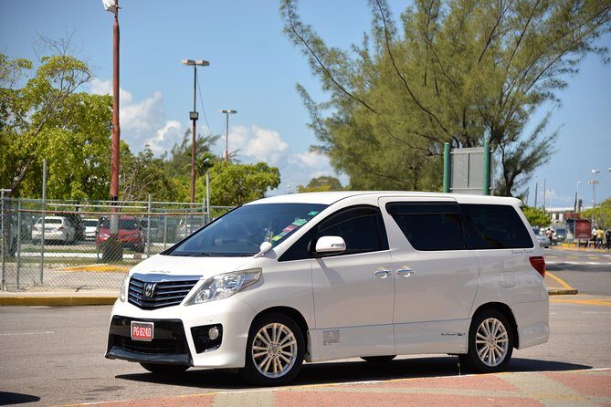 Ocho Rios Hotels Transfer Between Montego Bay Airport (MBJ) - Key things to know before you book