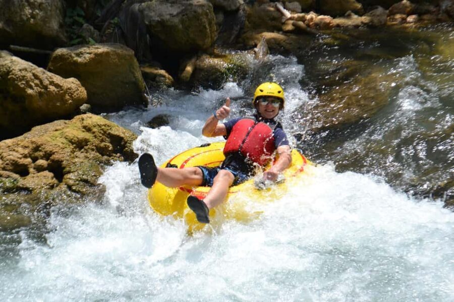 Ocho Rios: Jungle River Tubing & Bamboo Beach Club - Bamboo Beach Club: beach chairs, line dancing, and cocktail demos