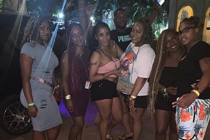 Ocho Rios Night Life - Getting there: pickup, a clean van, and free Wi-Fi